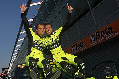 MotoGP-Superstar Valentino Rossi gewinnt Rally-Show in Monza