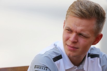 Mercedes considera a Magnussen para 2016 en DTM