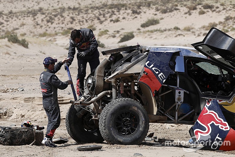 Sebastien Loeb nach dem Überschlag: „Kann den Gesamtsieg vergessen“