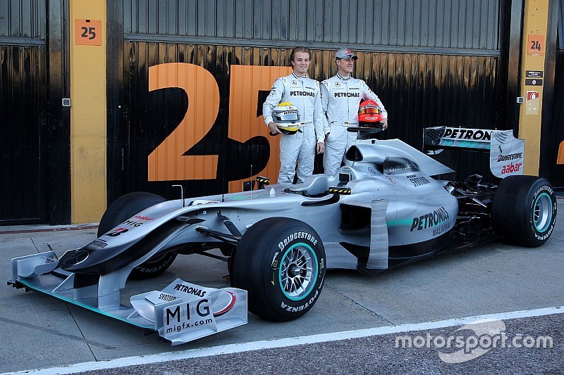 Fotostrecke: Mercedes-Präsentationen seit 2010