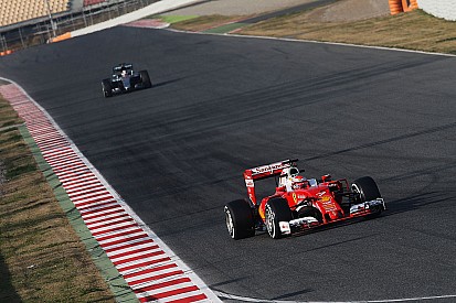 Raikkonen snelste op laatste dag, Verstappen vijfde