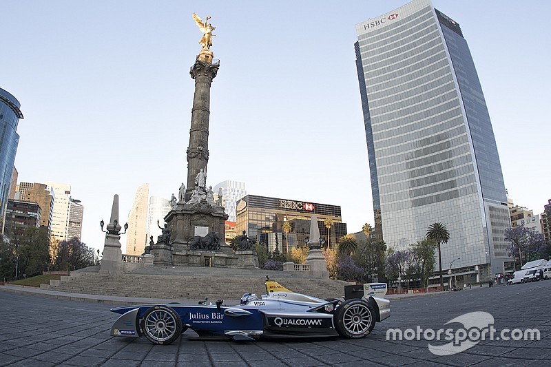 Salvador Durán, Team Aguri am Ángel de la Independencia in Méxiko-City