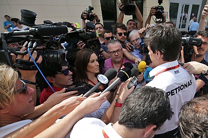 Mercedes-Teamchef Toto Wolff: Qualifying-Fiasko ist „Wahnsinn“