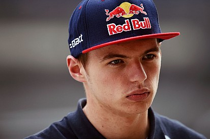 Red Bull Racing holt Max Verstappen, schickt Daniil Kvyat zu Toro Rosso