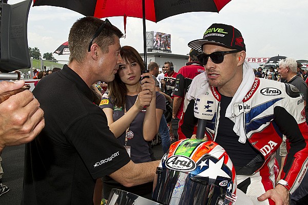 Hayden vuelve a lo m&aacute;s alto del podio 10 a&ntilde;os despu&eacute;s