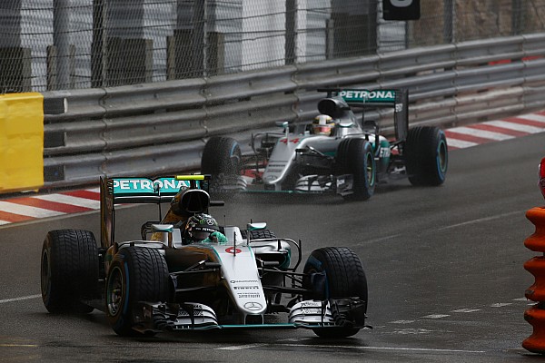 Chefe diz que Rosberg não questionou ordem de equipe