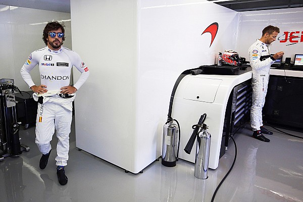 Alonso y Button reivindican su experiencia ante el 'boom' de los jóvenes