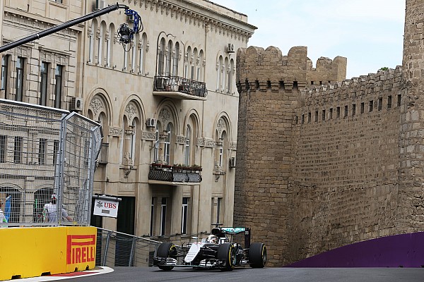 Hamilton lidera treino livre de estreia em Baku; Massa é 8°