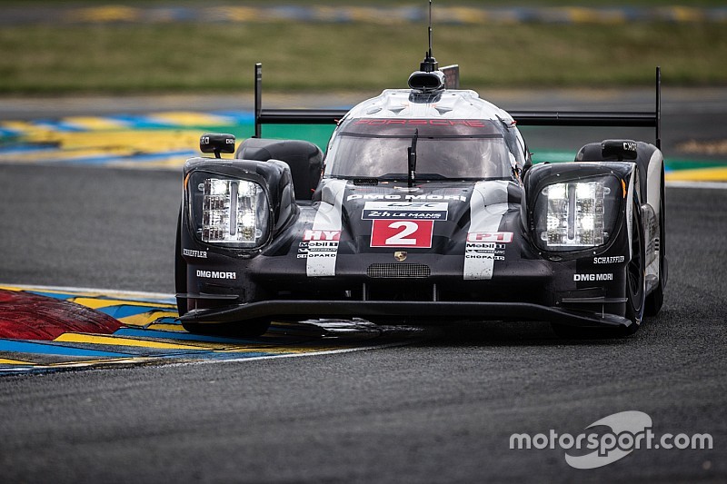 Le Mans, 16. Ora: si annuncia un rovente finale a tre