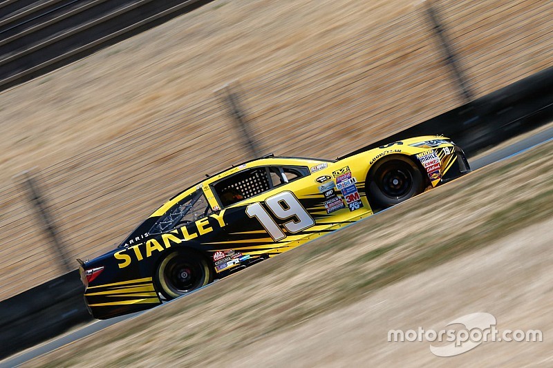 Carl Edwards holt die NASCAR-Pole in Sonoma