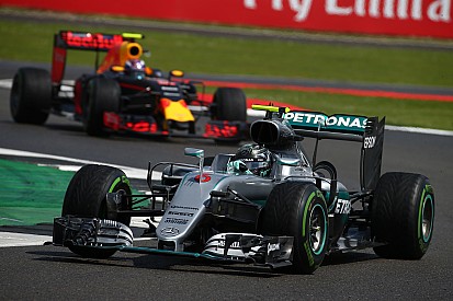 Nach 10-Sekunden-Strafe: Nico Rosberg nur noch Dritter