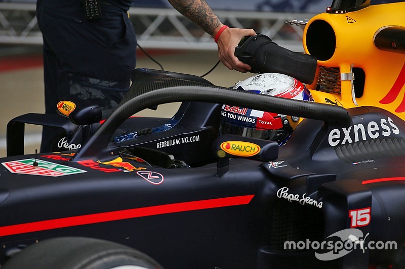 Bildergalerie: Red Bull Racing testet Halo am Formel-1-Auto
