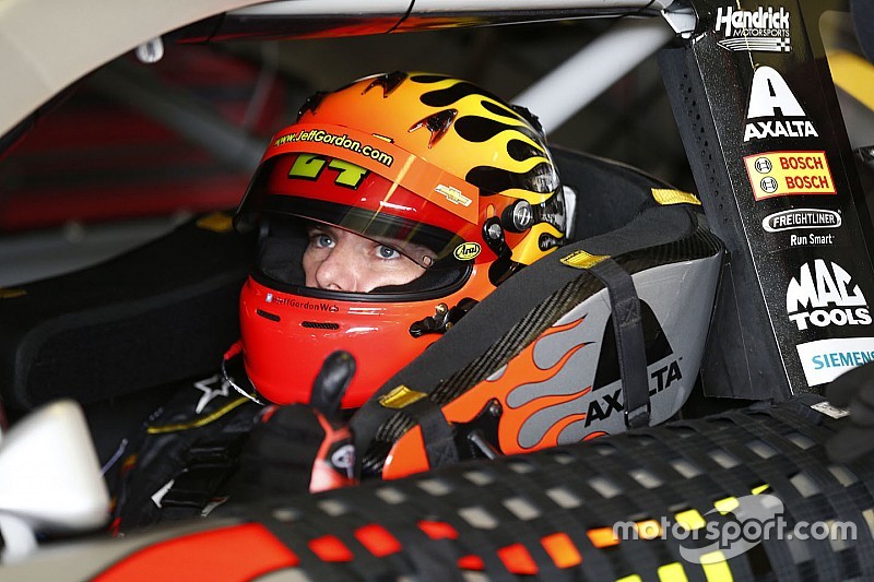 NASCAR Indianapolis: Jeff Gordon steht als Ersatzfahrer für Dale Earnhardt Jr. bereit