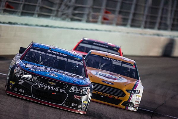 Alex Bowman: "No estoy aqu&iacute; para tratar de ser  Earnhardt, Jr."