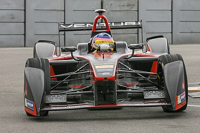 Frustrado, Villeneuve quer voltar à Fórmula E