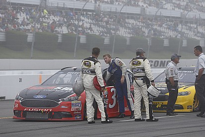 Nebel in Pocono: Erster Sieg für Rookie Chris Buescher