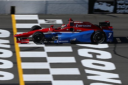 Гонку IndyCar на треку Поконо перенесено через дощ
