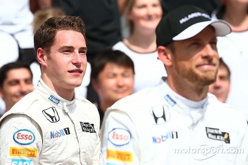 Vandoorne to race for McLaren, Button takes sabbatical