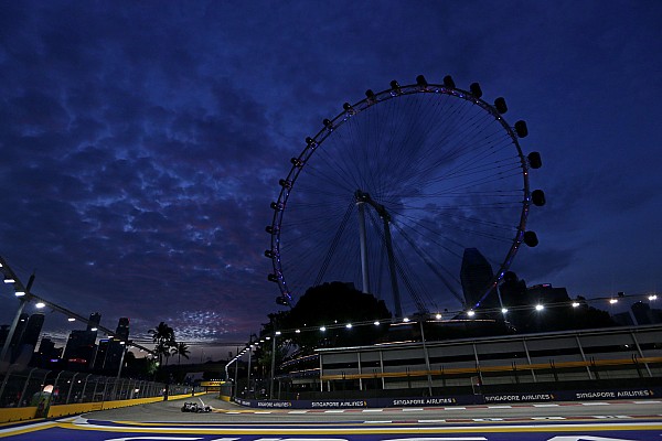Rosberg fue el más veloz y Hamilton tuvo problemas en la FP2