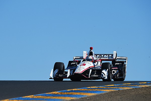 Castroneves luce en la práctica de apertura en Sonoma