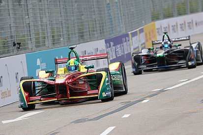 Di Grassi lidera la primera pr&aacute;ctica de la F&oacute;rmula E