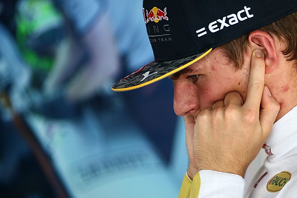 Verstappen tuvo que aclarar a Whiting su maniobra ante Hamilton