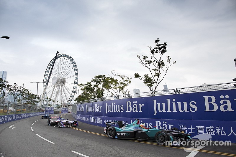 Nelson Piquet Jr., NEXTEV TCR Formula E Team; Sam Bird, DS Virgin Racing