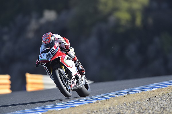 Leon Camier renueva con MV Agusta en el WorldSBK