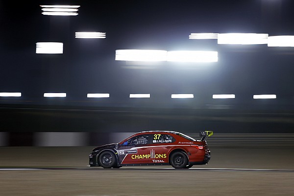 Pechito L&oacute;pez cierra con un podio su trayectoria en el WTCC