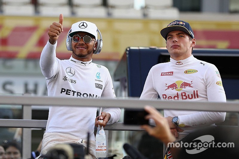 Lewis Hamilton, Mercedes AMG F1, Max Verstappen, Red Bull Racing