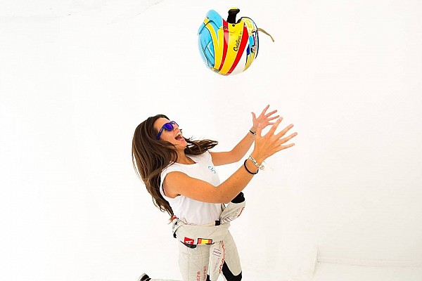Cristina Guti&eacute;rrez, la piloto que se inspira en Alonso para hacer historia