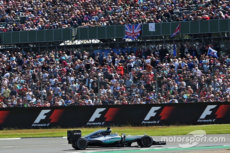 Lewis Hamilton, Mercedes AMG F1 W07 Hybrid