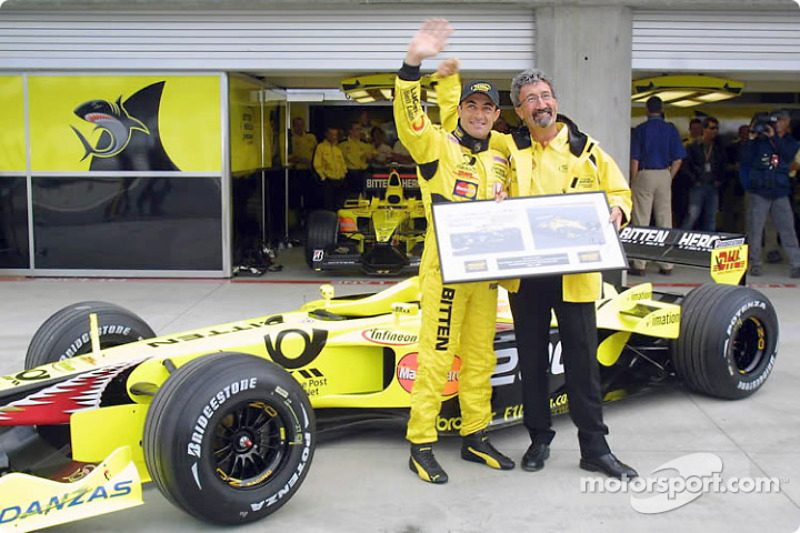 Jean Alesi, Jordan, feiert seinen 200. Grand Prix