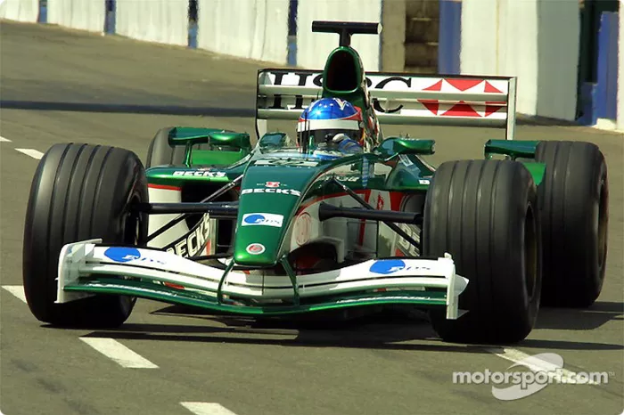 Jaguar R3 (2002)