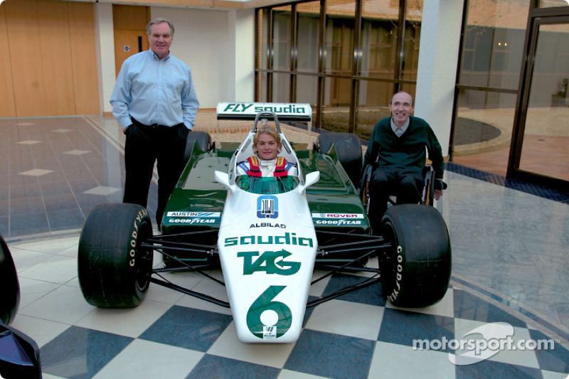 November 2002: Sitzprobe im Formel-1-WM-Auto von Vater Keke Rosberg