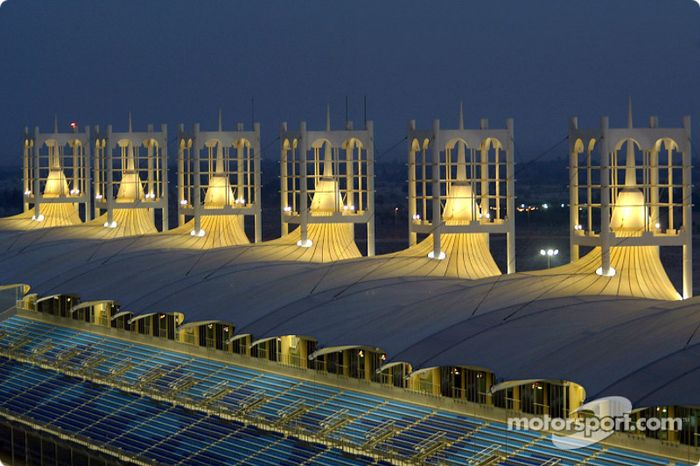 Circuito internacional de Bahrein por la noche