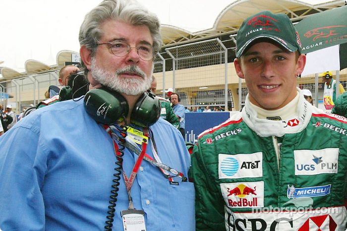 Director de cine George Lucas y Christian Klien en la parrilla de salida