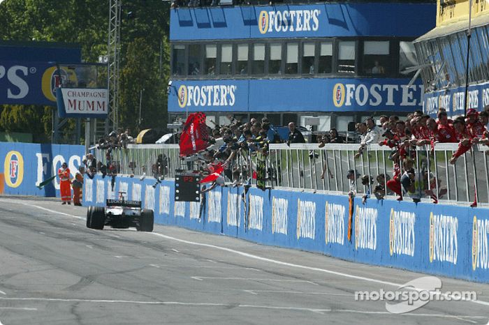 Segundo lugar Jenson Button, BAR-Honda 