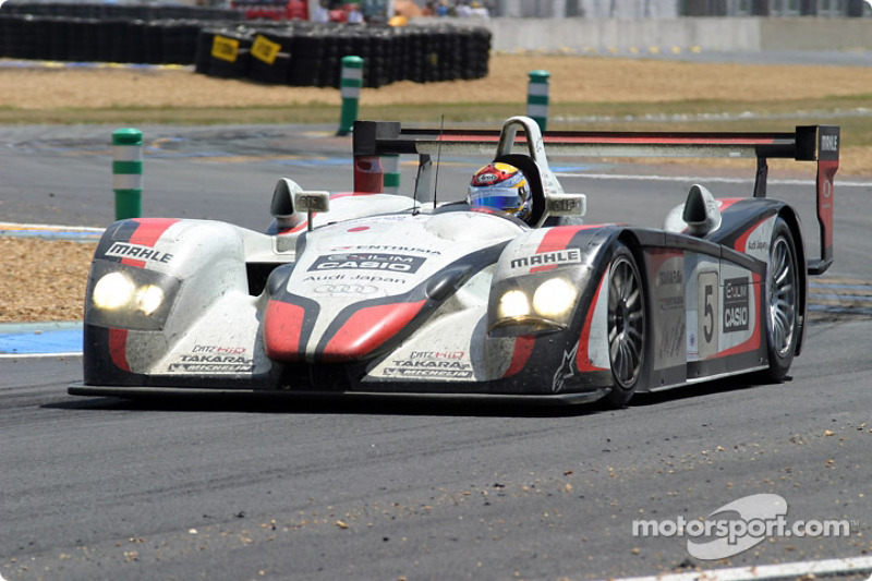 2004 - Audi R8 : Seiji Ara, Rinaldo Capello, Tom Kristensen