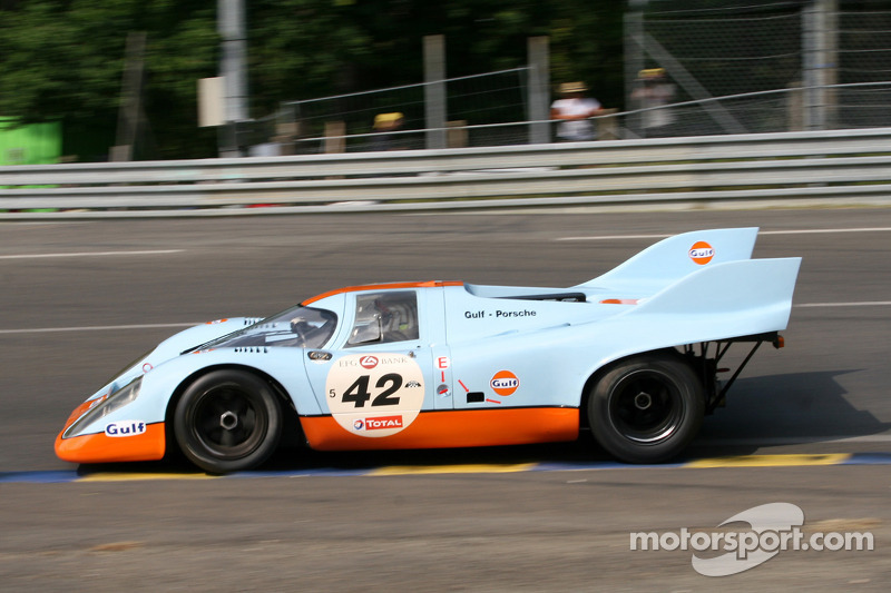 #42 Porsche 917 1971: Річард Атвуд, Верн Шуппан