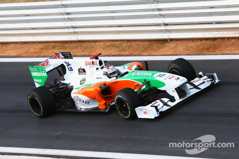 2010: Force-India-Mercedes VJM03