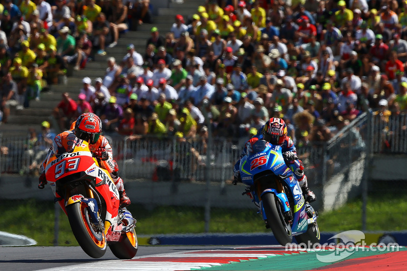 Марк Маркес, Repsol Honda Team и Маверик Виньялес, Team Suzuki Ecstar MotoGP