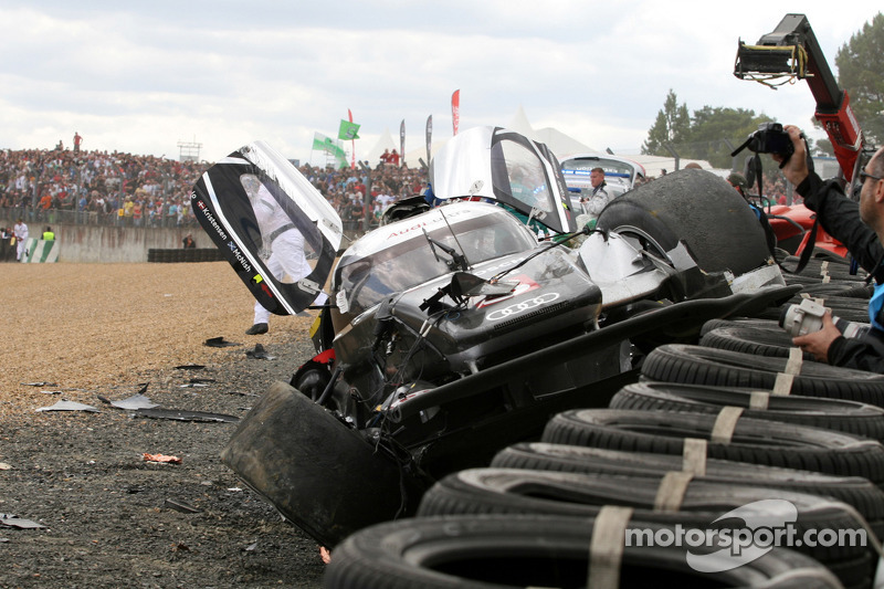 2011 год. Автомобиль Audi R18 TDI команды Audi Sport North America