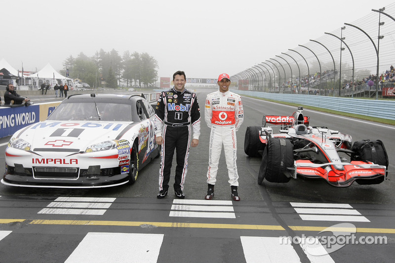 Tony Stewart e Lewis Hamilton