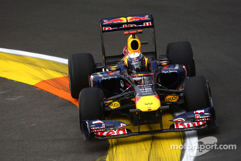 2011 - Valencia: Sebastian Vettel, Red Bull-Renault RB7