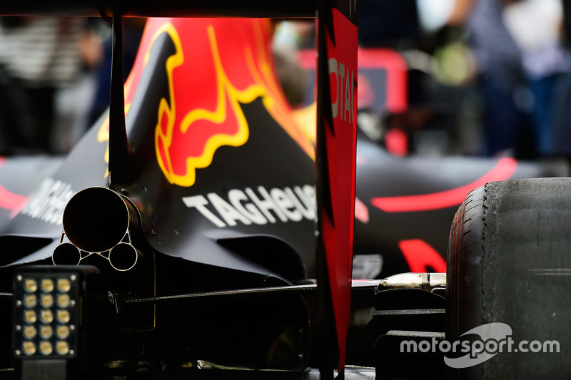 Red Bull RB12: Luftauslässe am Heck
