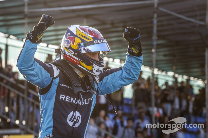 Sébastien Buemi foi o melhor no ePrix do Marrocos. Sam Bird e Felix Rosenqvist fecharam o pódio.