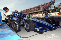 Pitstop for Dario Franchitti