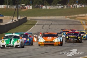 Start: #54 Black Swan Racing Porsche 911 GT3 Cup: Tim Pappas, Jeroen Bleekemolen, Sebastiaan Bleekemolen