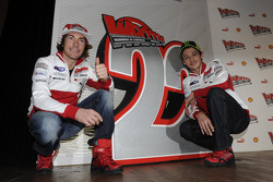 Nicky Hayden y Valentino Rossi